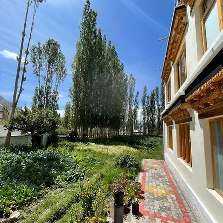 Tongspon Inn Leh Exterior foto